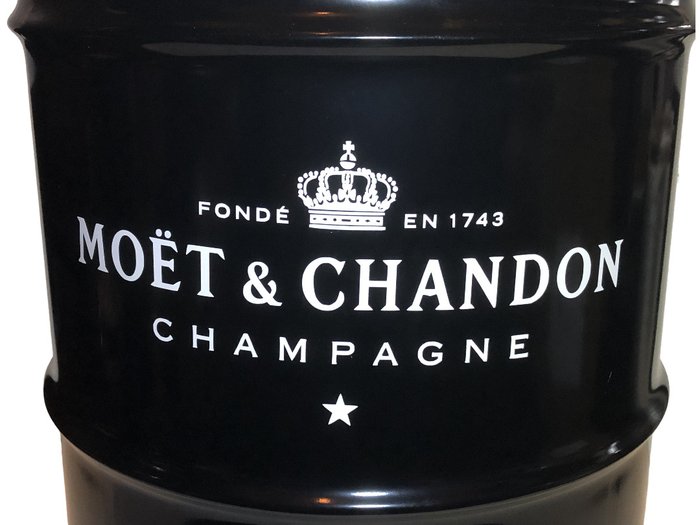 GF Exclusives - Moët  Chandon Barrel