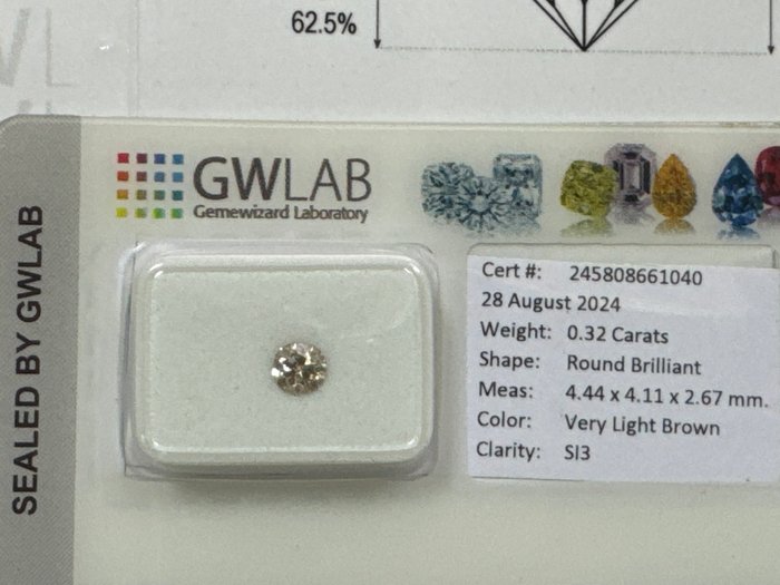 Ingen mindstepris - 1 pcs Diamant  (Naturfarvet)  - 0.32 ct - Rund - Very light Brun - SI3 - Gemewizard Gemological Laboratory (GWLab)