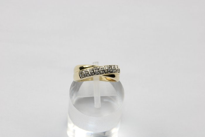 Ring - 14 karat Gulguld -  0.18ct. tw. Diamant (Natur)