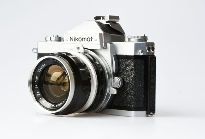 Nikon FTN met Nikkor-S Auto 35mm 1:2.8 Reflekskamera med enkelt linse (SLR)