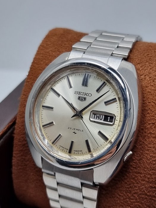 Seiko - 5126 - Ingen mindstepris - Mænd - 1980-1989