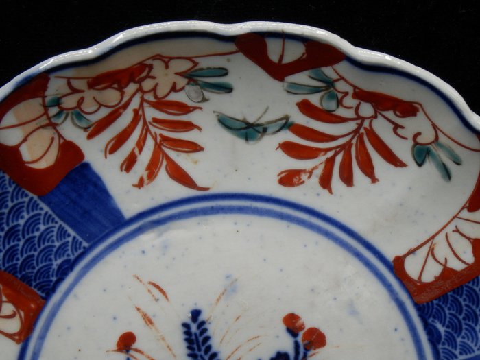 Set van 3 fraaie antieke Handgeschilderde Imari bordjes - Tallerken (3) - Porcelæn