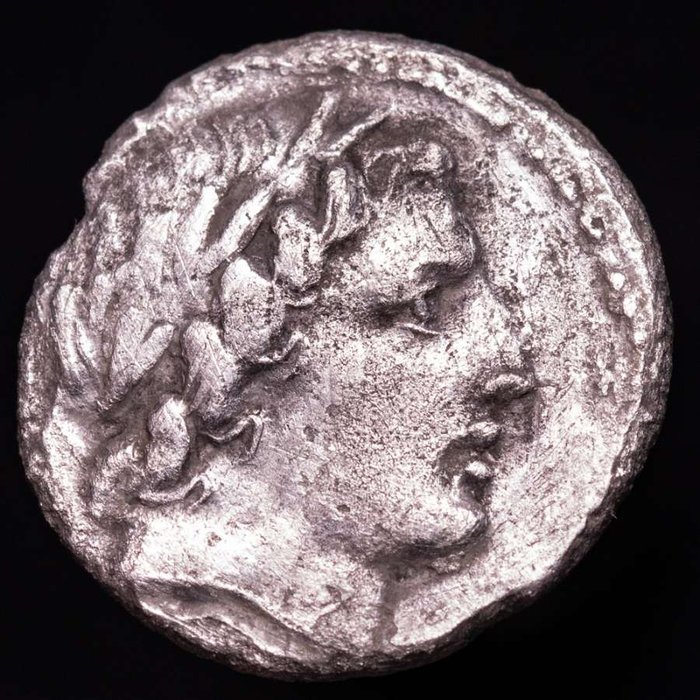 Romerska republiken. anonyumous. Denarius minted in Rome 86 BC. Gargilius, Ogulnius  Vergilius series.  (Ingen mindstepris)