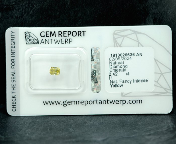 1 pcs Diamant  (Naturfarvet)  - 0.42 ct - Fancy intense Gul - I1 - Gem Report Antwerp (GRA)