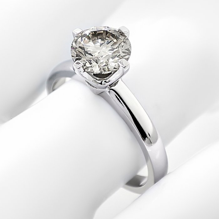 Ring - 14 karat Hvidguld -  1.23ct. tw. Grøn Diamant (Naturfarvet)