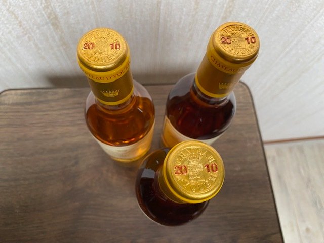 2010 Chateau d'Yquem - Sauternes 1er Cru Supérieur - 3 Halve flasker (0,375 L)