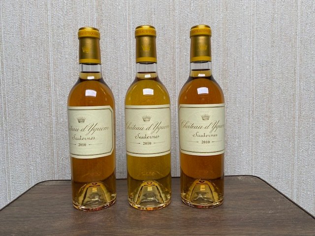 2010 Chateau d'Yquem - Sauternes 1er Cru Supérieur - 3 Halve flasker (0,375 L)