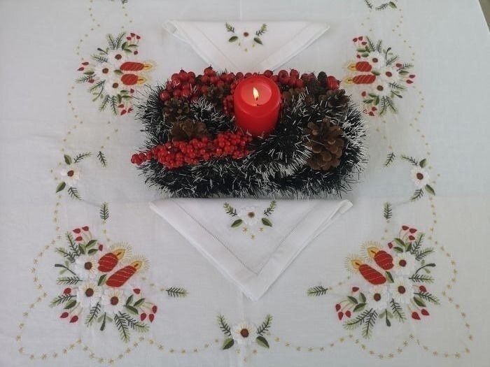 Christmas tablecloth hand embroidered - Dug  - 270 cm - 175 cm