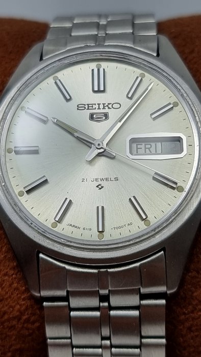 Seiko - Seiko 5 - Ingen mindstepris - Mænd - 1970-1979