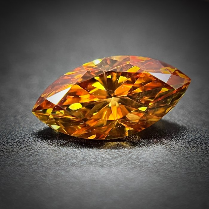 1 pcs Diamant  (Naturfarvet)  - 0.40 ct - Marquise - Fancy vivid Orange Gul - SI2 - International Gemological Institute (IGI)