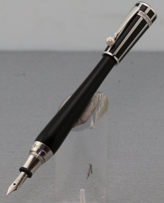 Montblanc - muses Greta Garbo limited edition  1905 - Fyldepen