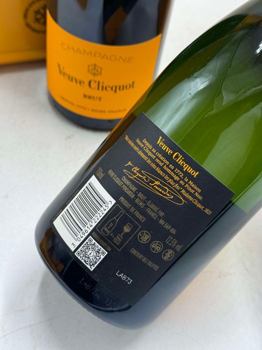 Veuve Clicquot, Edition Glacière Brut - Champagne Brut - 2 Flasker (0,75 L)