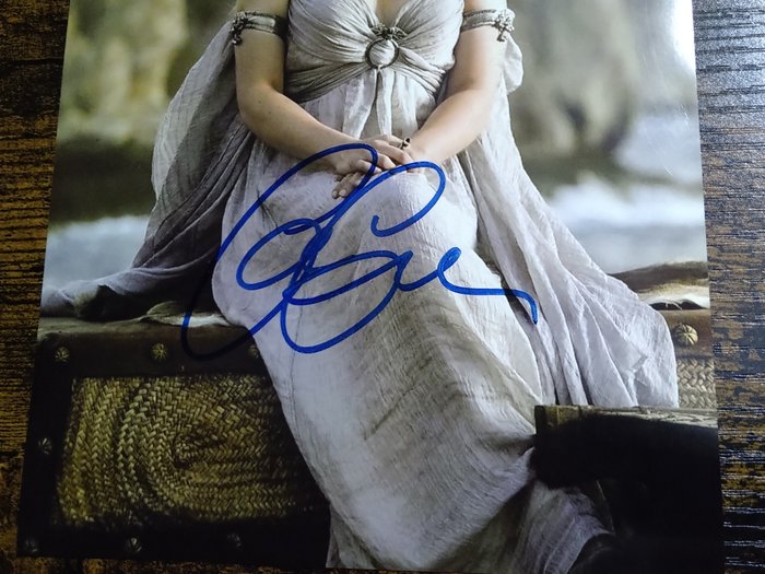 Game of Thrones - Emilia Clarke "Daenerys Targaryen" - Signed photo with COA