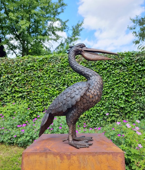 Skulptur, Lifelike Pelican - 54 cm - Bronze