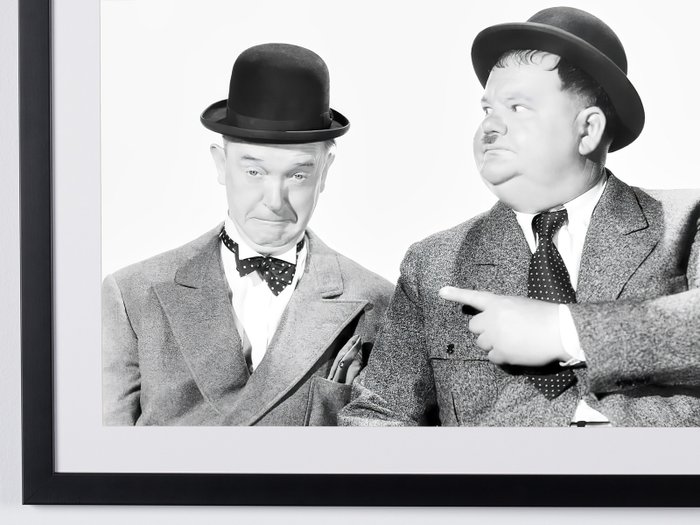 Stan Laurel  Oliver Hardy (1934) - Fine Art Photography - Luxury Wooden Framed 70X50 cm - Limited Edition Nr 10 of 50 - Serial ID 20020 - Original Certificate (COA), Hologram Logo Editor and QR Code - 100% New items