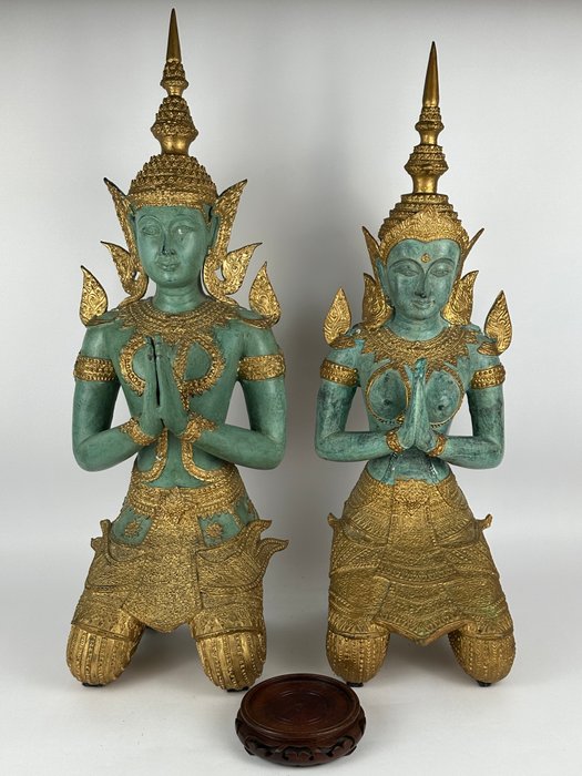 Very large (76 ! cm) pair of Temple Guardians - Statue - Thailand  (Ingen mindstepris)