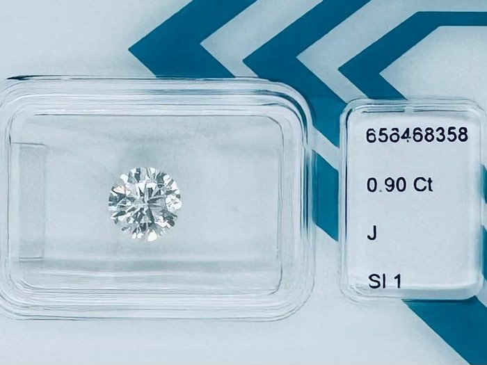 Ingen mindstepris - 1 pcs Diamant  (Natur)  - 0.90 ct - Rund - J - SI1 - International Gemological Institute (IGI)