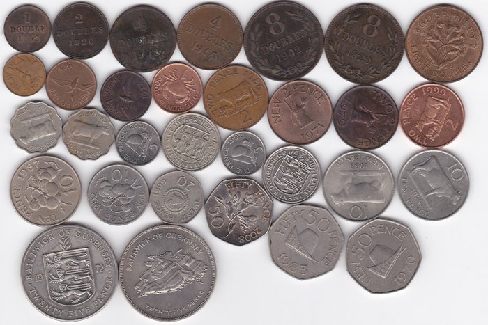 Isle of Man, Jersey og Guernsey. Extensive Type Collection (74), incl. Pre-Decimal  Many Commemorative Coins,  (Ingen mindstepris)