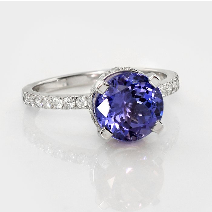 Ingen mindstepris - Ring - 14 karat Hvidguld -  3.10ct. tw. Tanzanit - Diamant - IGI 2,67 ct lavendel