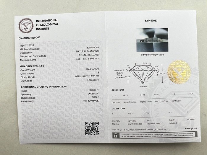 1 pcs Diamant  (Natur)  - 0.44 ct - Rund - E - IF - International Gemological Institute (IGI)