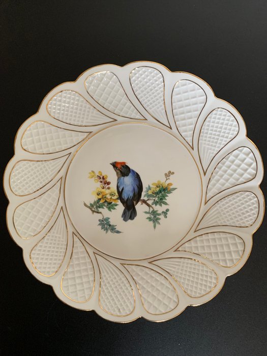 Meissen - Serveringsfad - Porcelæn - Meissen tallerken med en fugl