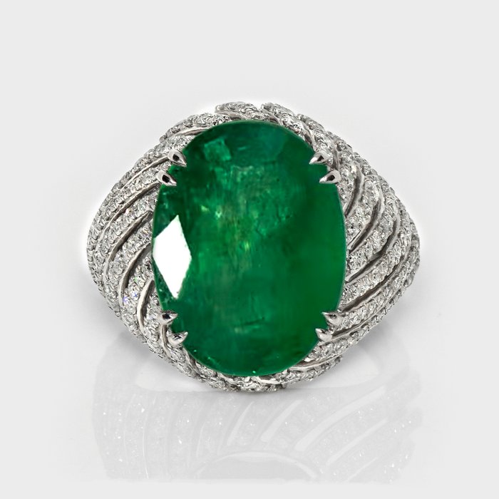 Ingen mindstepris - Ring - 14 karat Hvidguld -  1043ct tw Smaragd - Diamant - IGI 918 ct Intense Green