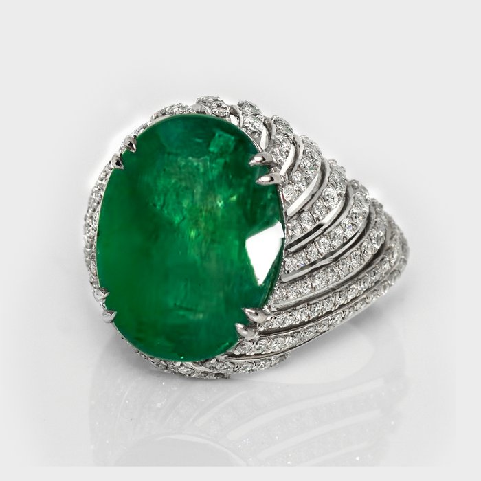 Ingen mindstepris - Ring - 14 karat Hvidguld -  1043ct tw Smaragd - Diamant - IGI 918 ct Intense Green