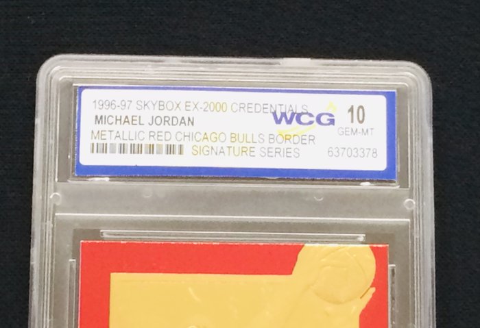 1996/97 - Skybox - EX-2000 Credentials - Michael Jordan - Metallic Red Chicago Bulls Border Signature Series - 1 Graded card - WCG 10