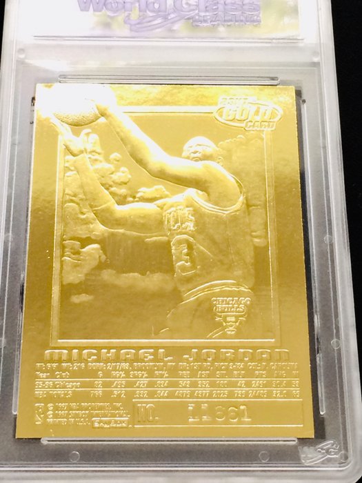 1996/97 - Skybox - EX-2000 Credentials - Michael Jordan - Metallic Red Chicago Bulls Border Signature Series - 1 Graded card - WCG 10