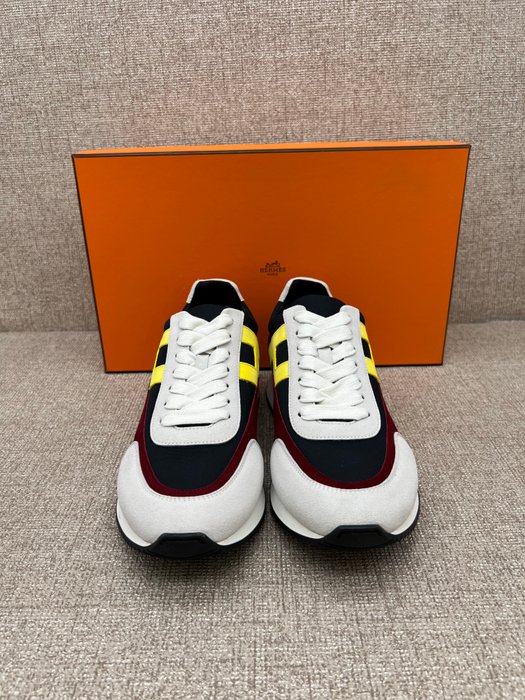 Hermès - Sneakers - Størelse: Shoes / EU 40