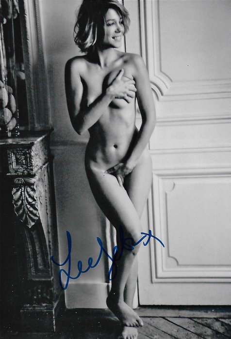 James Bond 007: No Time To Die - Lea Seydoux Autographed Photo with b'bc COA.