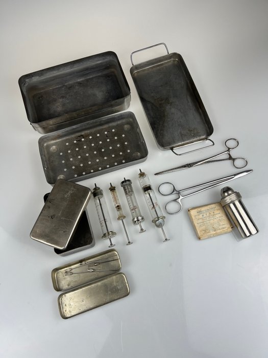 Collection of Soviet Medical instruments - Medicinsk instrument (11) - Metal glas