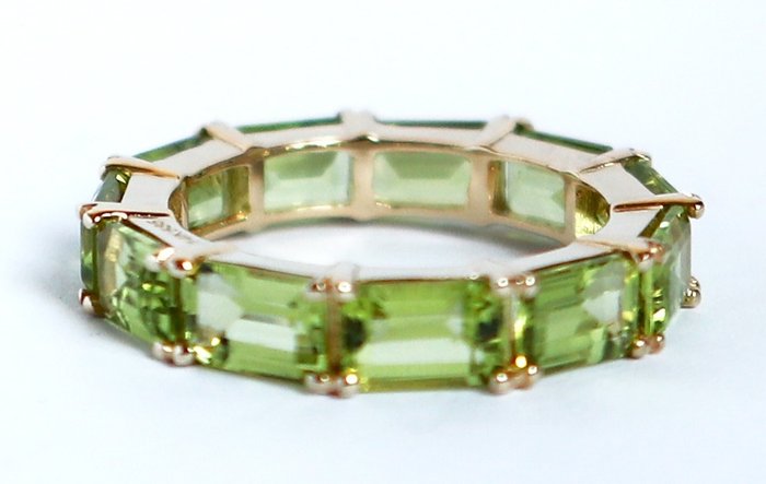 Ring - 14 karat Gulguld Peridot