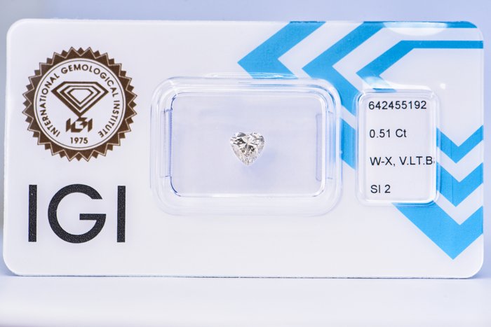 Ingen mindstepris - 1 pcs Diamant  (Naturfarvet)  - 051 ct - Hjerte - Very light Brun - SI2 - International Gemological Institute (IGI)