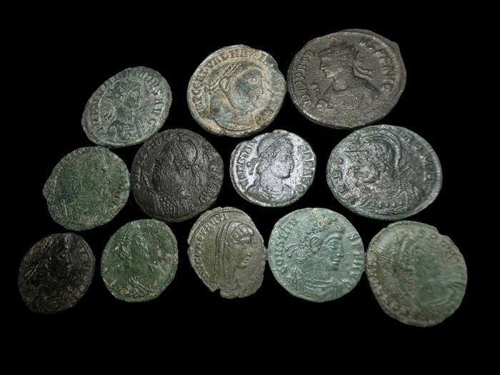 Romarriket. Lot of 12 Æ coins 3rd-4th centuries AD