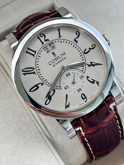 Corum - Classical Grande Date Automatic Special watch - Ref 92220120 - Mænd - 2008