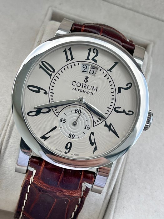 Corum - Classical Grande Date Automatic Special watch - Ref 92220120 - Mænd - 2008