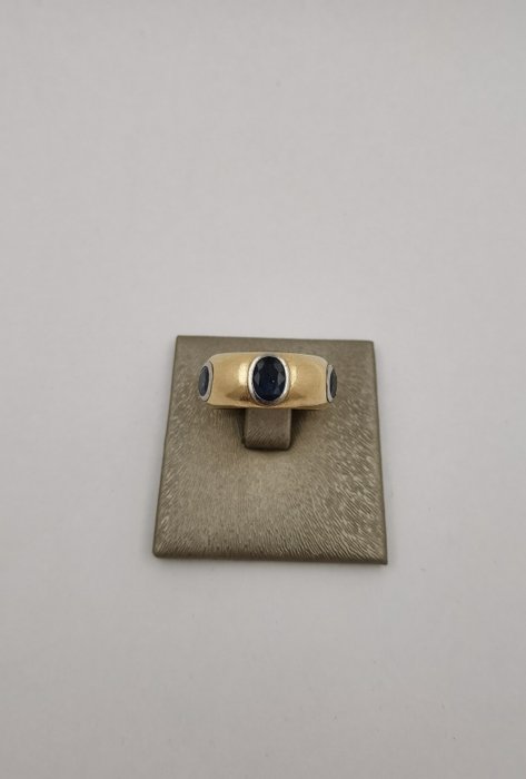 Ring - 18 kraat Gulguld Hvidguld -  025ct tw Safir