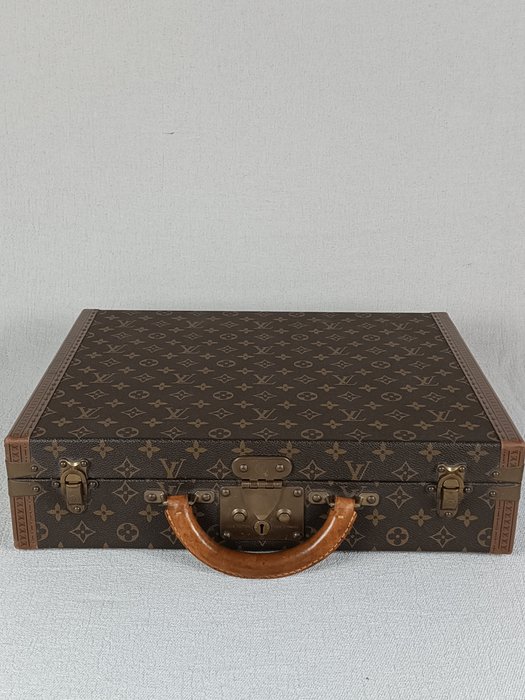 Louis Vuitton - Louis Vuitton President 24-hour suitcase in brown Monogram canvas and natural leather. - Kuffert