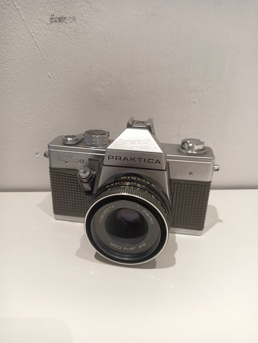 Praktica LLC én Super TL 1000 Reflekskamera med enkelt linse (SLR)