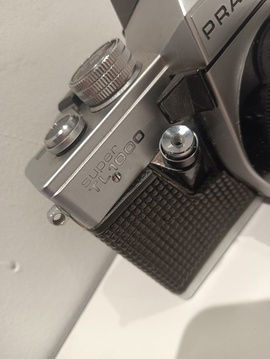 Praktica LLC én Super TL 1000 Reflekskamera med enkelt linse (SLR)