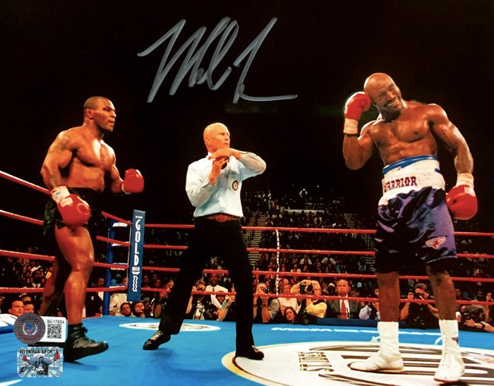 The Hangover - Mike Tyson - Signed Photo 20x25cm - Beckett COA