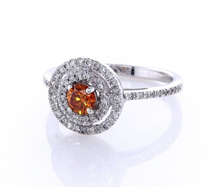 Ring - 14 karat Hvidguld -  0.61ct. tw. Orange Diamant (Naturfarvet) - Diamant - En 14K hvidguldsring,