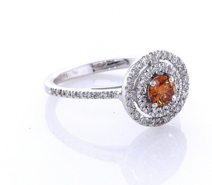 Ring - 14 karat Hvidguld -  0.61ct. tw. Orange Diamant (Naturfarvet) - Diamant - En 14K hvidguldsring,