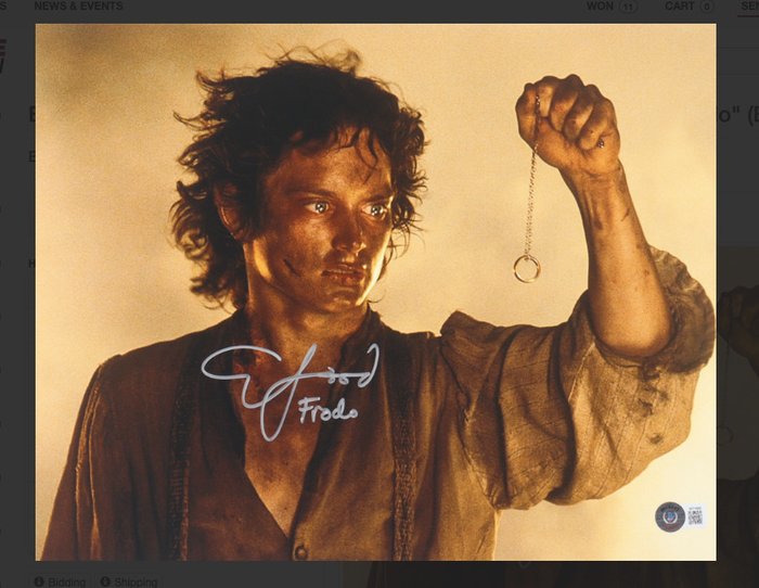 Lord of the Rings - Elijah Wood - Signed 28x35 cm Photo - with BECKETT COA