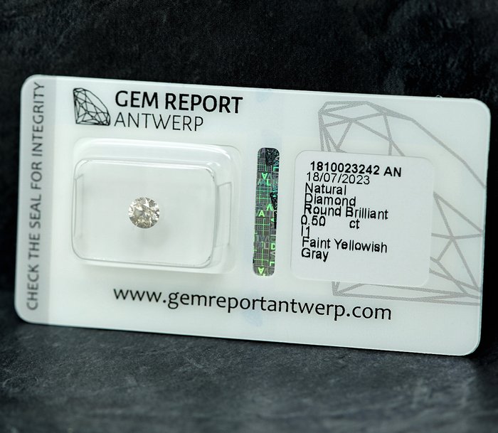 Ingen mindstepris - 1 pcs Diamant  (Naturfarvet)  - 0.50 ct - Faint Gullig Grå - I1 - Gem Report Antwerp (GRA)