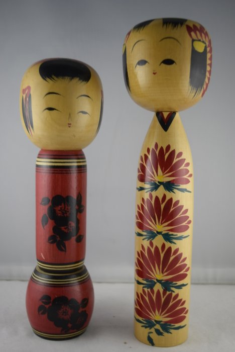 Kokeshi lavet af Ryosuke - Træ - Ryosuke (1925-2015) - Japan - Shōwa-periode (1926-1989)