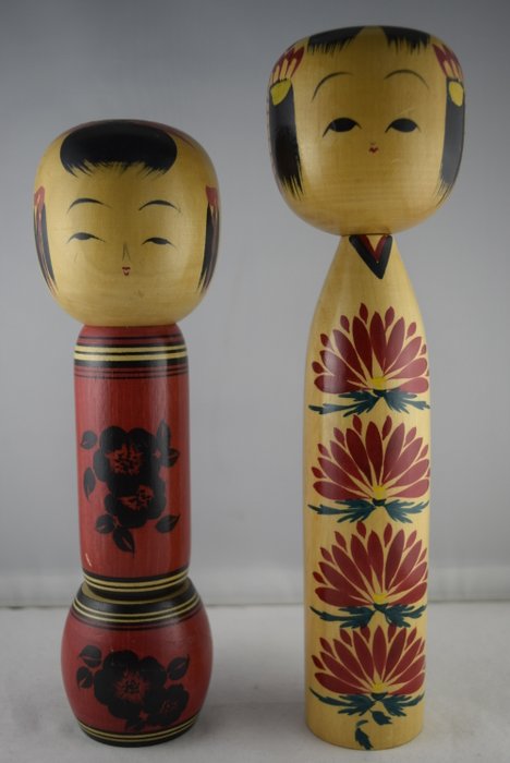 Kokeshi lavet af Ryosuke - Træ - Ryosuke (1925-2015) - Japan - Shōwa-periode (1926-1989)