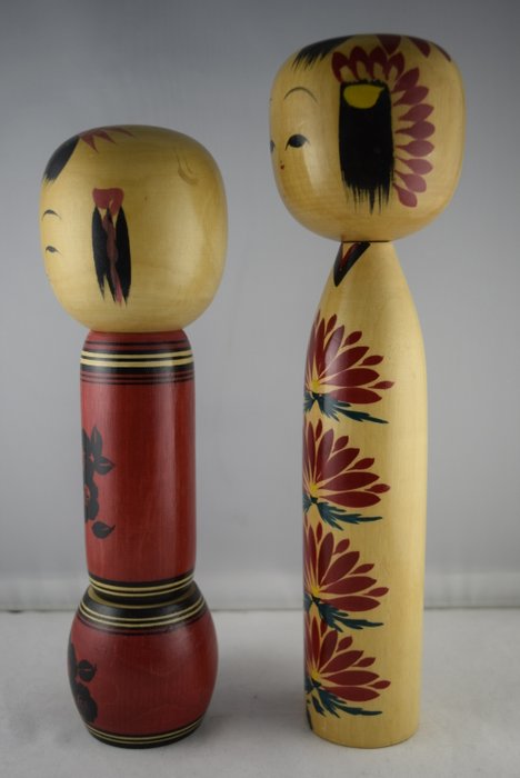 Kokeshi lavet af Ryosuke - Træ - Ryosuke (1925-2015) - Japan - Shōwa-periode (1926-1989)