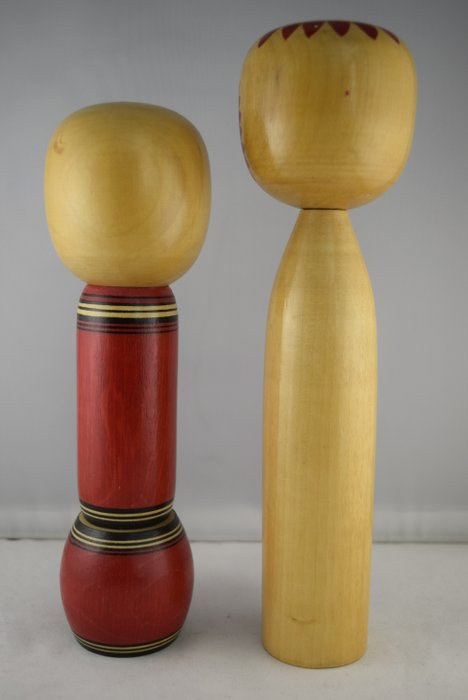 Kokeshi lavet af Ryosuke - Træ - Ryosuke (1925-2015) - Japan - Shōwa-periode (1926-1989)